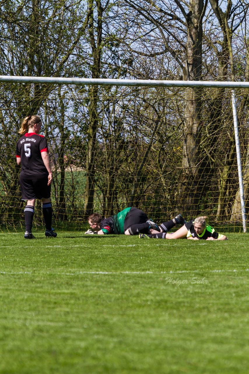 Bild 245 - Frauen SV Frisia 03 Risum Lindholm - Heider SV : Ergebnis: 8:0